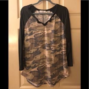 Boutique Camo top